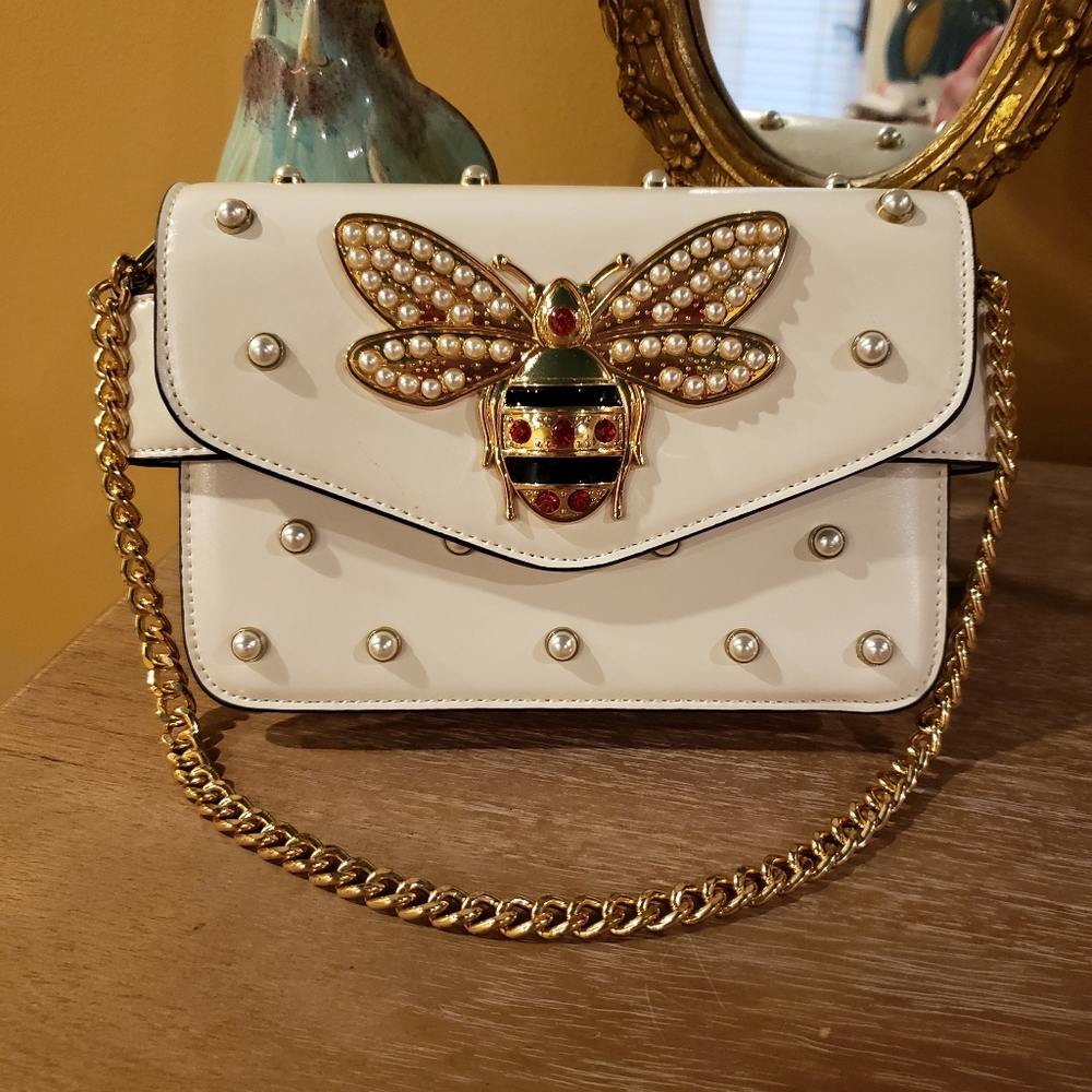 Golden Bee Rhinestone & Faux Pearl White Shoulder/Crossbody Bag w/ Gold Chain - Picture 11 of 11